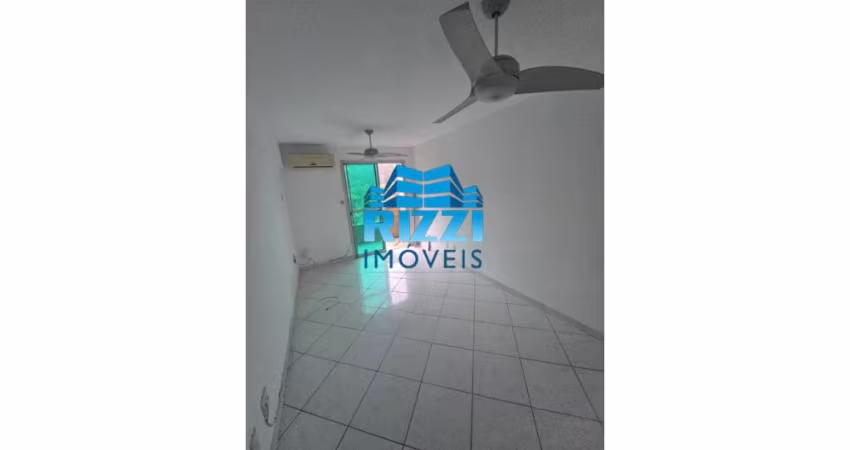 Ótimo apartamento com 02 quartos no Moradas do Itanhangá