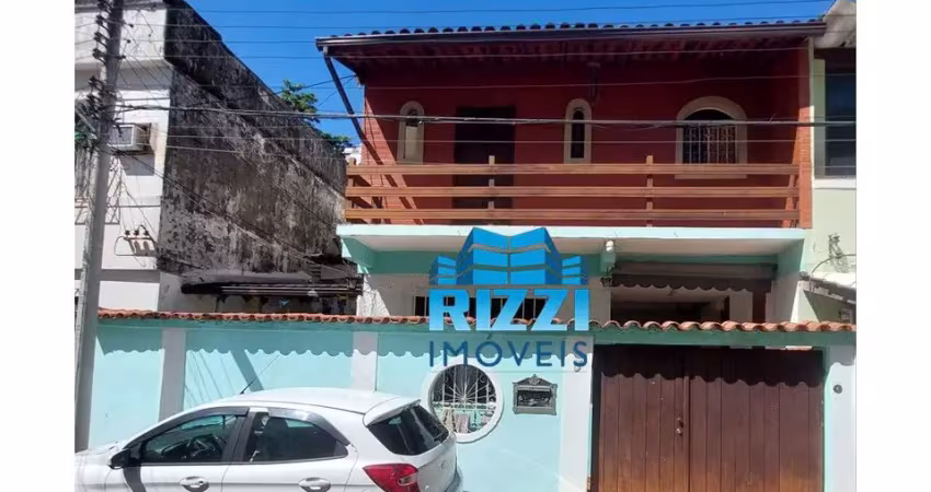 Excelente casa duplex em vila residencial na freguesia