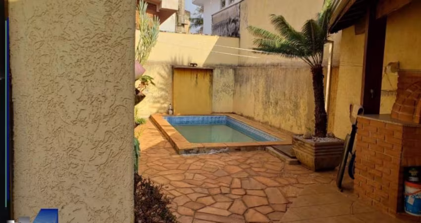 Casa Residencial com 4 quartos à venda, 239m² - Jardim Irajá