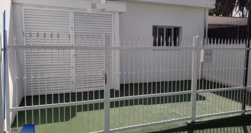Casa a venda no Jardim Paulistano ótima localização 2 quartos 2 banheiros