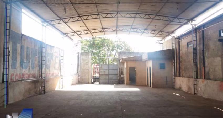 SALÃO para Locação JARDIM SALGADO FILHO, RIBEIRAO PRETO 1 sala, 2 banheiros 360,00 M2 construída, 360,00 M2 útil R$ 2.500,00
