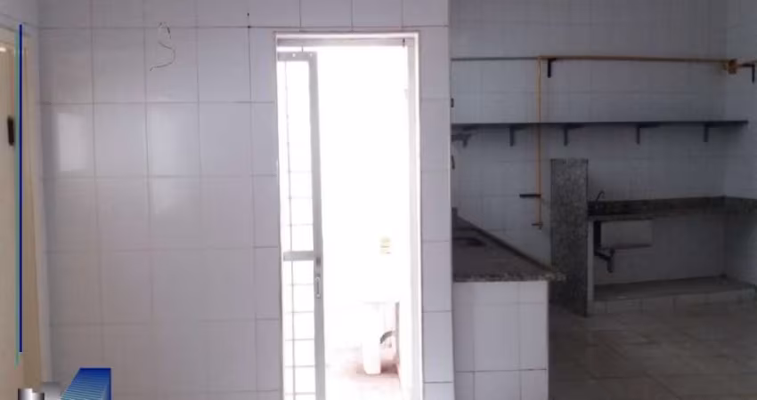 Salão Comercial para alugar, 128m² - Vila Tibério