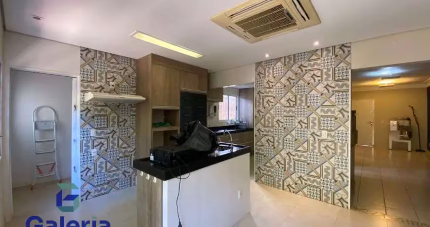 Casa de condomínio com 2 quartos à venda, 151m² - vila do golfe