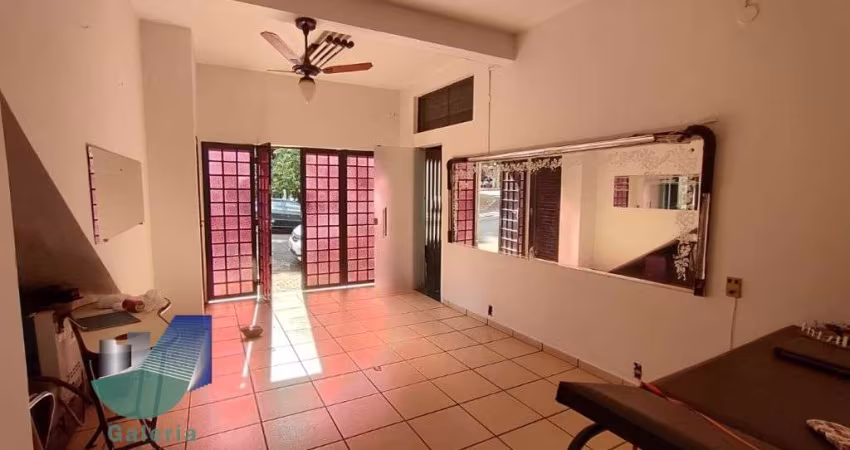 Casa Residencial com 4 quartos para alugar, 180m² - Jardim Castelo Branco