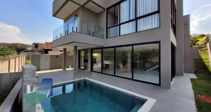 Casa de Condominio com 3 suites para alugar, 355m2 - Alphaville