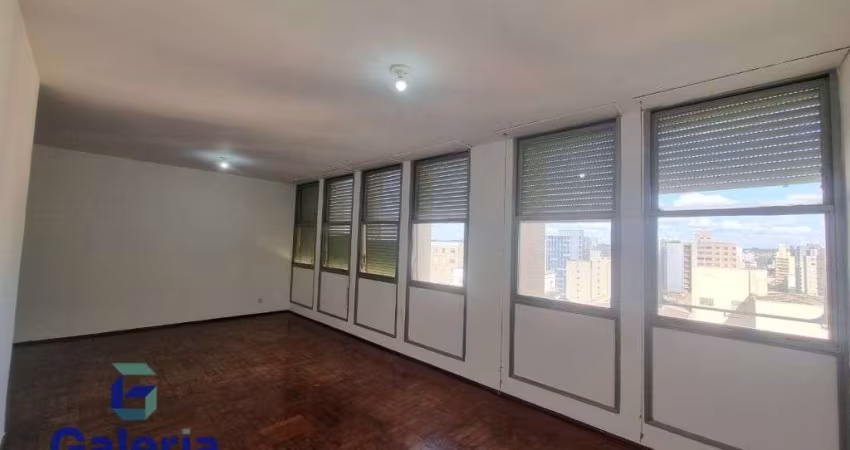 Apartamento com 3 quartos para alugar, 149m² - Centro