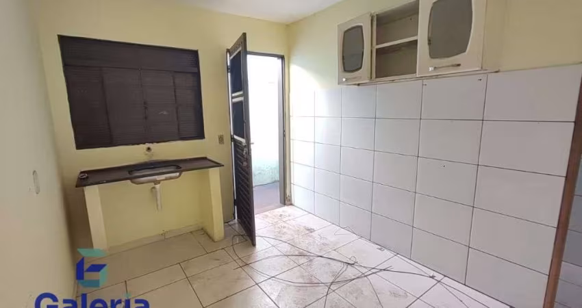 Casa Residencial com 1 quarto para alugar, 35m² - Parque Ribeirão