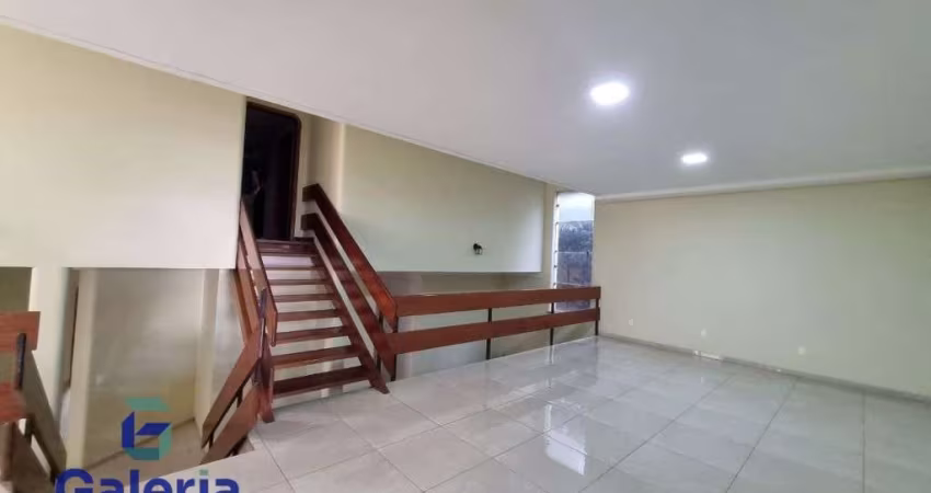 Casa comercial com 4 suítes para alugar, 416m² - Centro