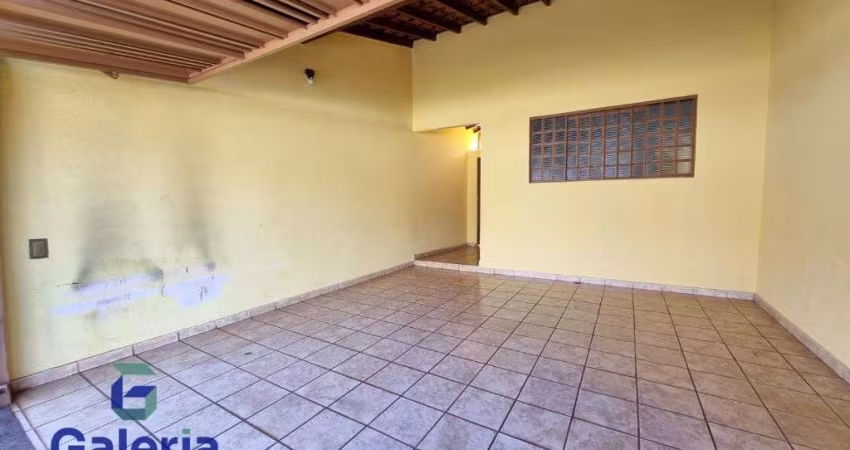 Casa térrea com 2 quartos para alugar, 125m² - Planalto Verde