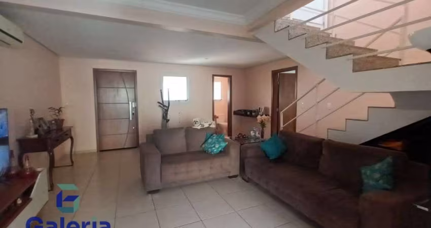 Casa de condomínio com 3 quartos para para alugar, 180m²  - Jardim Botânico