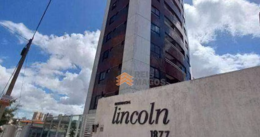 Excelente apartamento para locação  Em Candelária, no RESIDENCIAL LINCON com 55m2,  Com Sala, 2/4, cozinha,  área de serviço,1 vaga de garagem e Área
