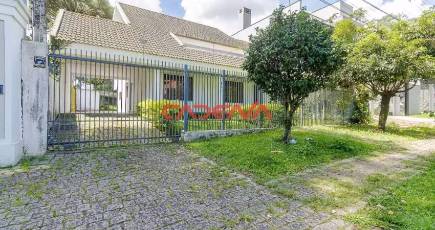 Casa com 6 quartos e 10 vagas à venda no água verde