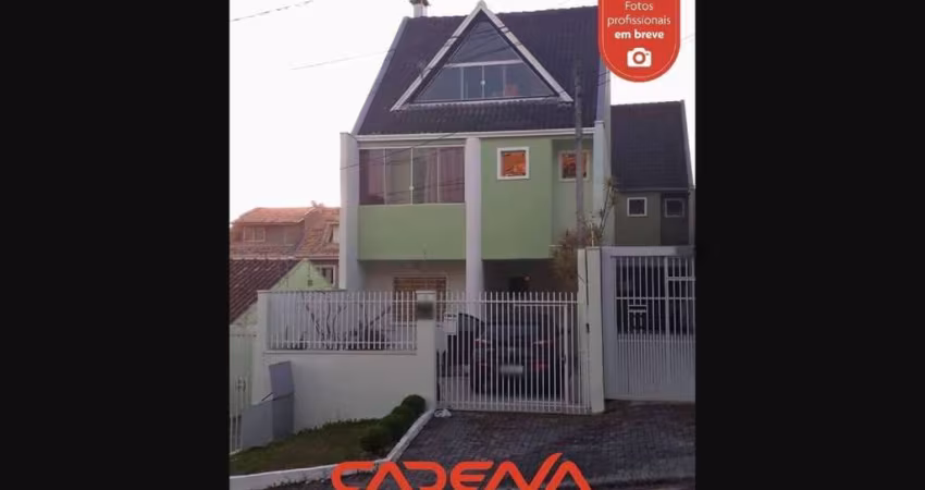 Sobrado com 3 quartos e 2 vagas à venda no Guabirotuba em Curitiba