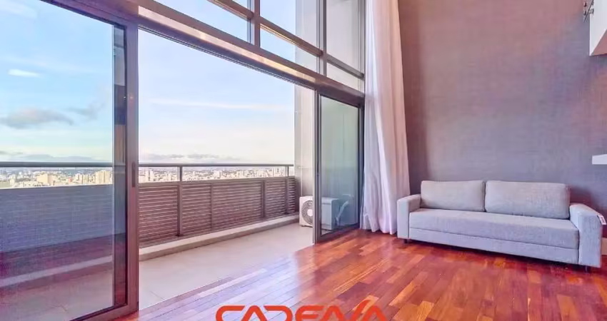 Apartamento duplex de 1 quarto e 2 vagas à venda no Centro de Curitiba