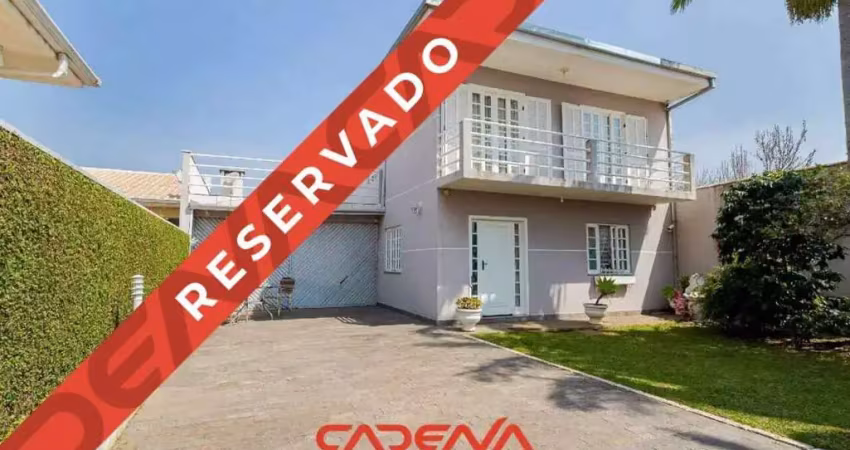 Sobrado com 4 quartos e 2 vagas à venda no Xaxim