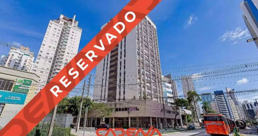 Apartamento com 3 quartos e 1 vaga no Água Verde