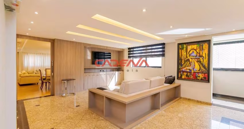 Apartamento com 3 suítes e 4 vagas para aluguel no Água Verde