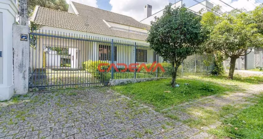 Casa com 6 quartos e 10 vagas à venda no água verde