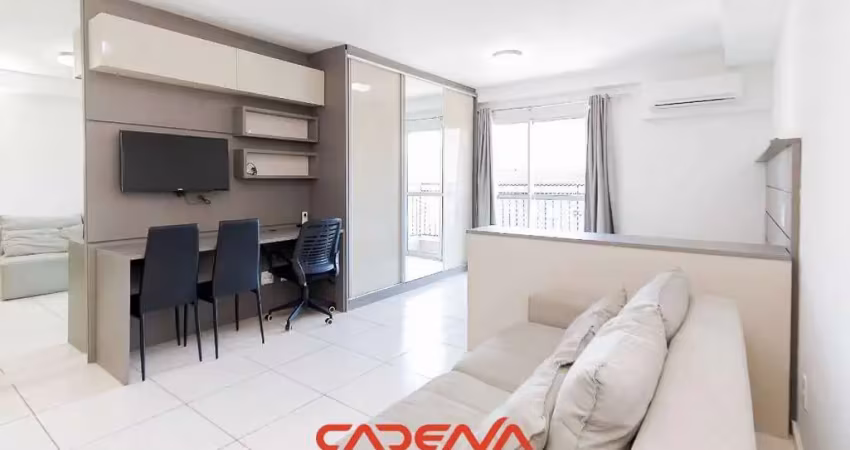 Studio com sacada para aluguel no centro de curitiba