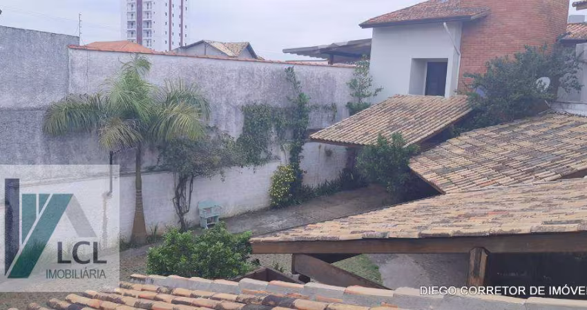 Sobrado com 3 dormitórios à venda, 126 m² por R$ 750.000,00 - Parque Assunção - Taboão da Serra/SP