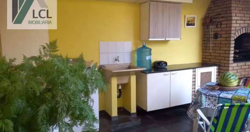 Sobrado com 3 dormitórios à venda, 170 m² por R$ 719.000,00 - Parque Monte Alegre - Taboão da Serra/SP