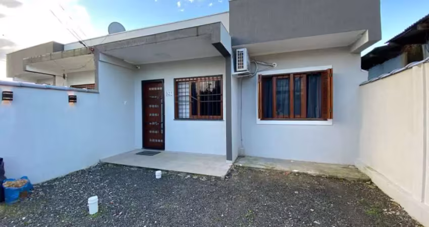 Casa com 2 quartos à venda na Rua Coronel Medeiros, --, Harmonia, Canoas
