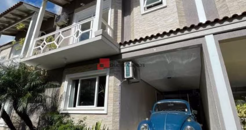 Casa em condomínio mobiliada com 03 dormitórios no Bela Vist