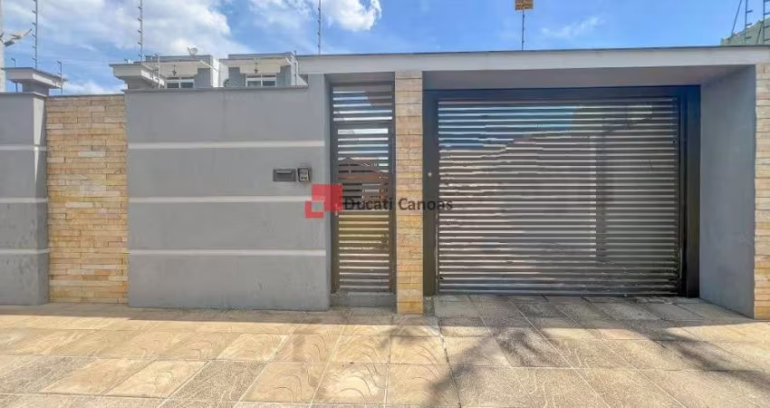 Casa com 2 quartos à venda na Rua Pedro Lerbach, Centro, Esteio
