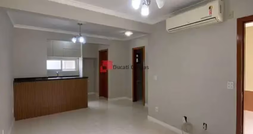 Casa em condomínio com 03 dormitórios