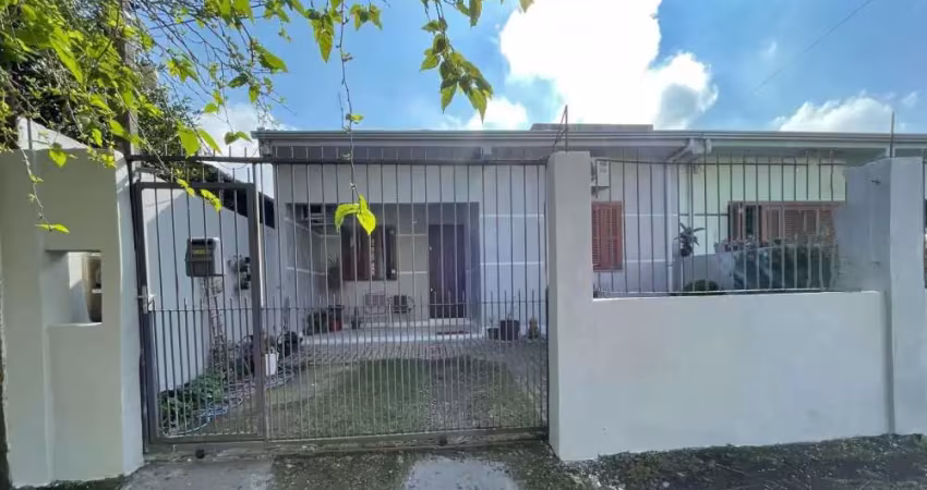 Casa com 2 quartos para alugar na Rua das Canafístulas, --, Igara, Canoas