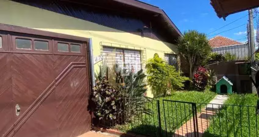 Casa com 3 quartos para alugar na Rua Silva Jardim, --, Centro, Canoas