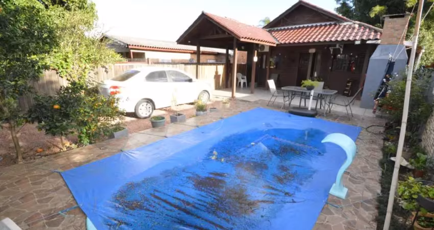 Casa com 3 quartos para alugar na Sergipe, --, Niterói, Canoas