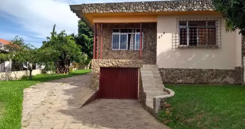 Casa com 3 quartos à venda na Rua Tietê, --, Igara, Canoas