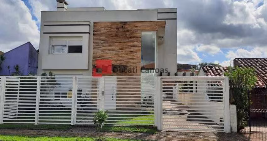 Sobrado 3dorm,1suíte,4banheiros,10vagas,poço e energia solar