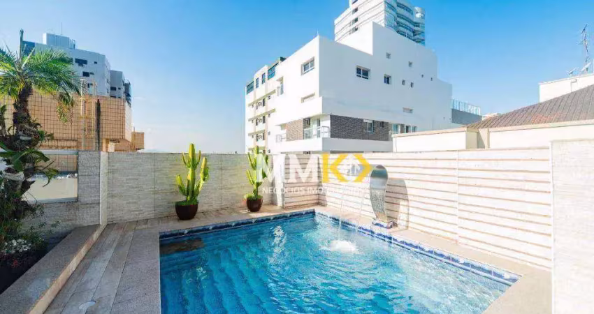 Linda Cobertura de 03 quartos próxima à praia