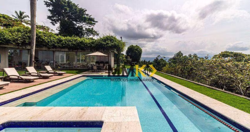 CASA DE LUXO NO MORRO SANTA TEREZINHA COM 5 SUÍTES, CAMPO DE GOLFE E PISCINA SEMI-OLIMPICA