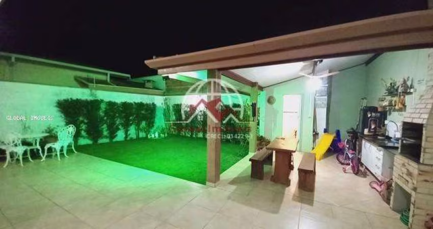 Casa para Venda em Tremembé, Loteamento Residencial Terras de Benvirá, 2 dormitórios, 1 suíte, 3 banheiros, 5 vagas