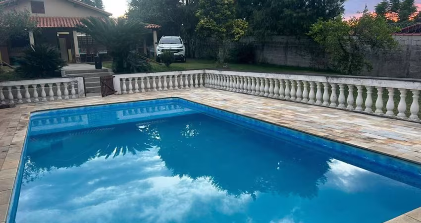 Chácara para Venda em Taubaté, Vila Caetano, Pinheirinho, 3 dormitórios, 1 suíte, 2 banheiros, 6 vagas