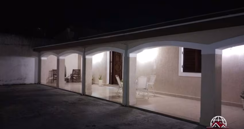 Casa para Venda em Tremembé, Centro, 3 dormitórios, 1 suíte, 2 banheiros, 2 vagas