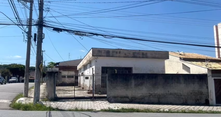 Casa para Venda em Taubaté, Jardim Maria Augusta, 5 dormitórios, 3 banheiros, 8 vagas