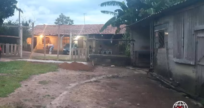 Chácara para Venda em Taubaté, Barreiro, 2 dormitórios, 1 banheiro