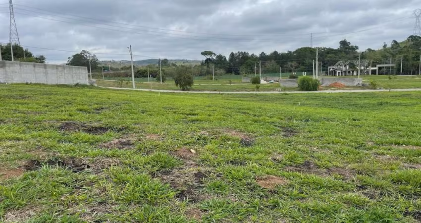 Terreno em Condomínio para Venda em Taubaté, Cataguá