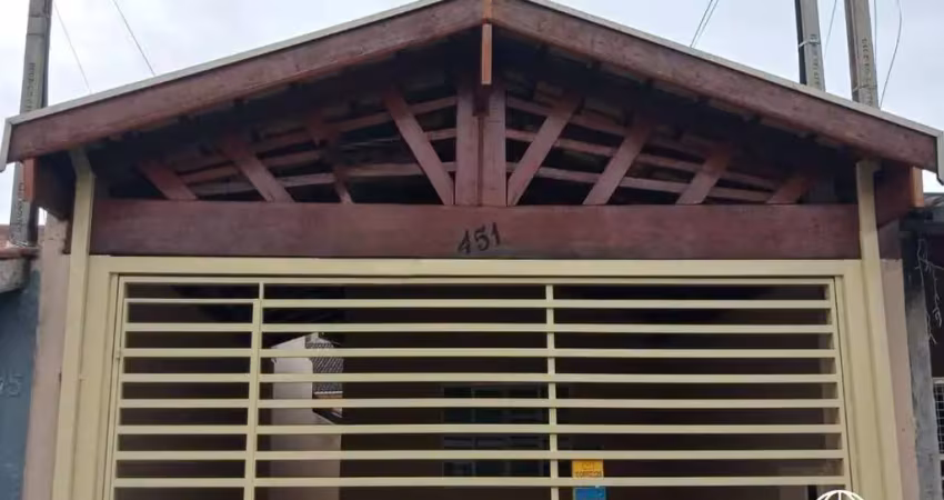 Casa para Venda em Taubaté, Parque Urupês, 2 dormitórios, 1 banheiro, 2 vagas