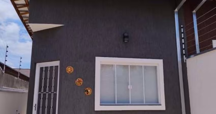 Casa para Venda em Taubaté, Jardim Continental Iii, 2 dormitórios, 1 banheiro, 2 vagas