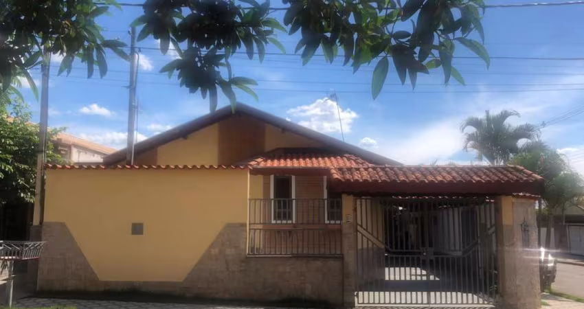 Casa para Venda em Taubaté, Parque Paduan, 4 dormitórios, 2 suítes, 4 banheiros, 6 vagas