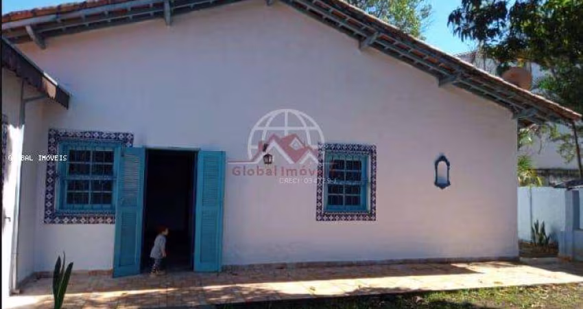 Casa para Venda em Tremembé, Centro, 3 dormitórios, 1 suíte, 2 banheiros, 2 vagas