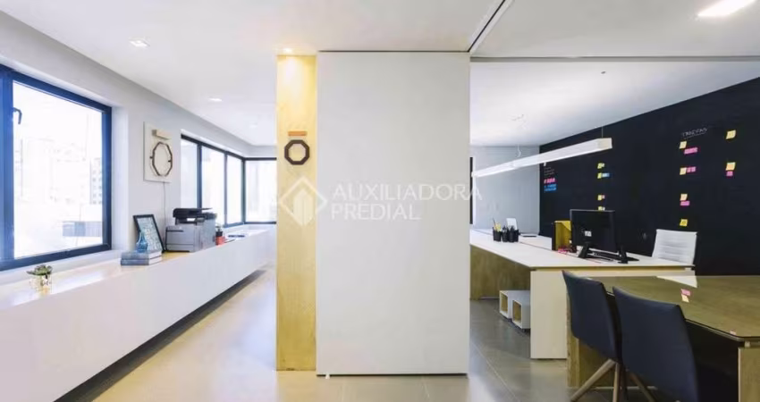 Sala comercial à venda na Rua Xavier Ferreira, 21, Auxiliadora, Porto Alegre