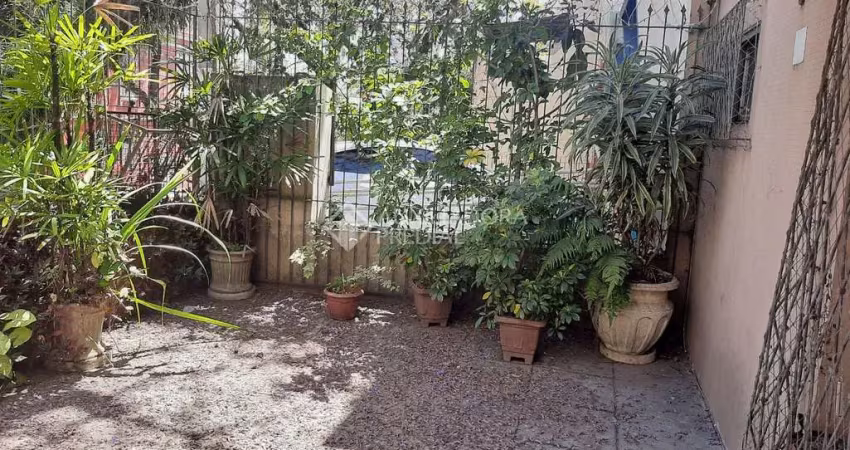 Apartamento com 2 quartos à venda na Rua Garibaldi, 812, Independência, Porto Alegre
