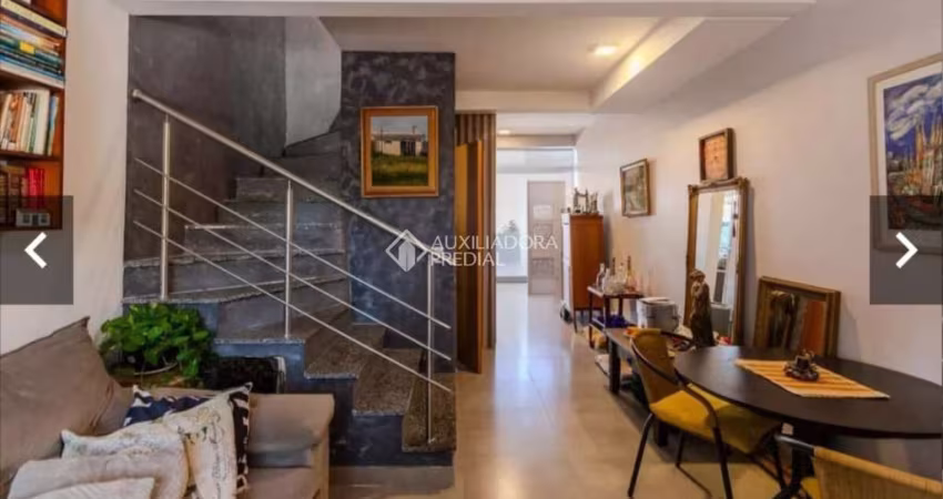 Casa em condomínio fechado com 2 quartos à venda na Rua Coronel Frederico Carlos Gomes, 110, Vila Nova, Porto Alegre