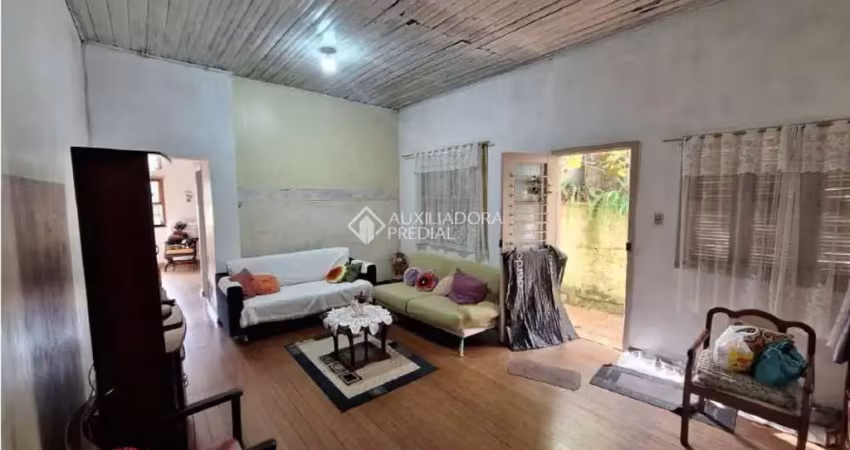 Casa com 1 quarto à venda na Rua Plácido de Castro, 159, Azenha, Porto Alegre